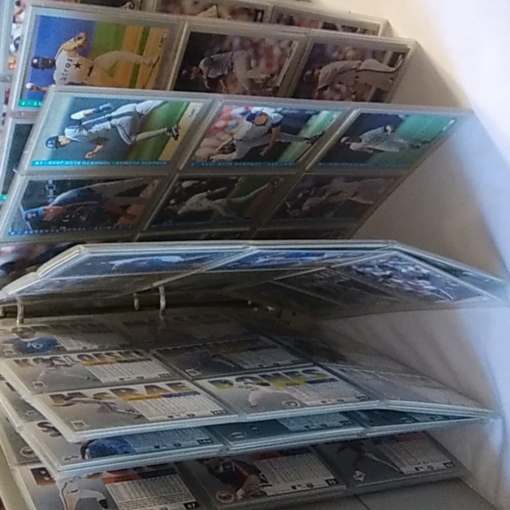 BASEBALL CARDS